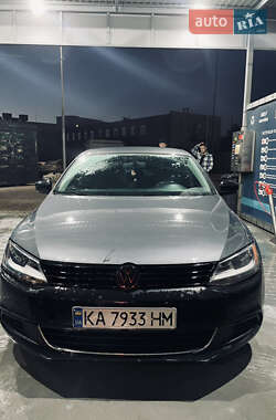 Седан Volkswagen Jetta 2014 в 