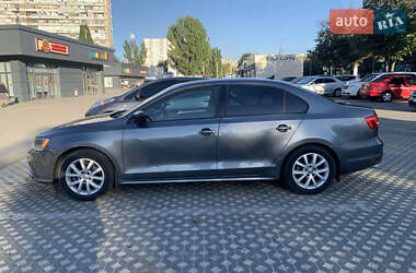 Седан Volkswagen Jetta 2014 в 