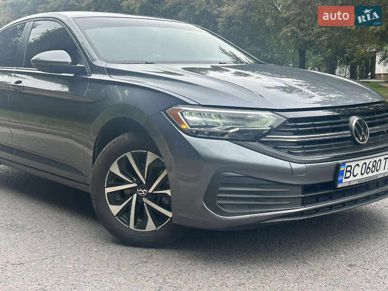 Седан Volkswagen Jetta 2022 в 