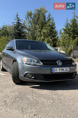 Седан Volkswagen Jetta 2012 в Городні
