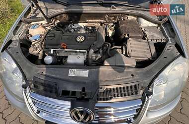 Седан Volkswagen Jetta 2009 в Стрые