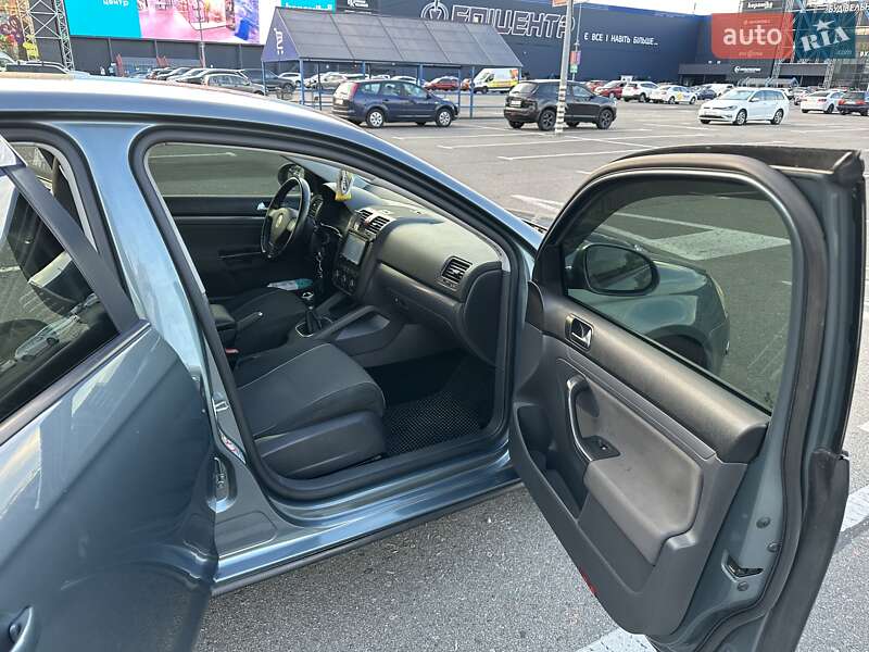 Седан Volkswagen Jetta 2008 в Києві фото 12 Седан Volkswagen Jetta 2008 в Києві
