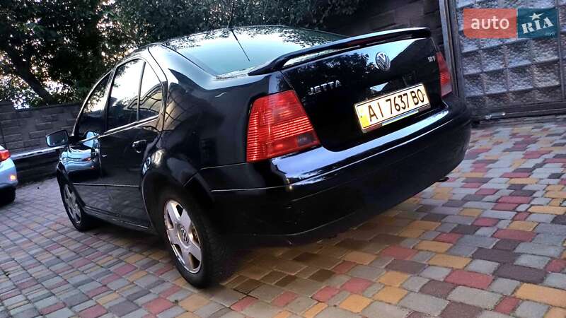 Седан Volkswagen Jetta 2001 в Ровно