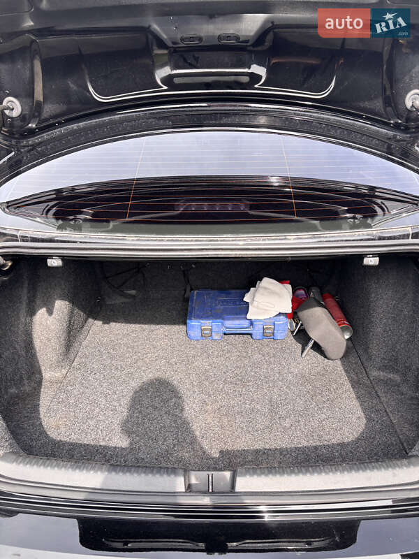 Седан Volkswagen Jetta 2017 в Львові