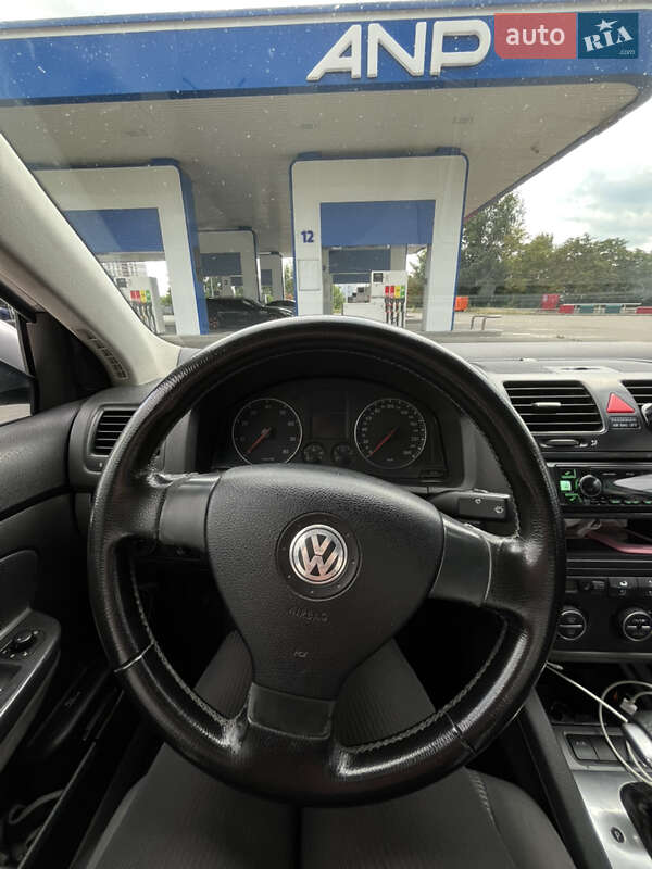 Седан Volkswagen Jetta 2006 в Киеве фото 5 Седан Volkswagen Jetta 2006 в Киеве