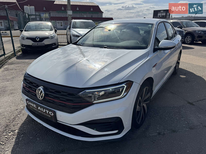 Седан Volkswagen Jetta 2019 в Києві