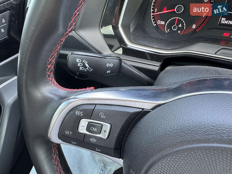 Седан Volkswagen Jetta 2019 в Києві