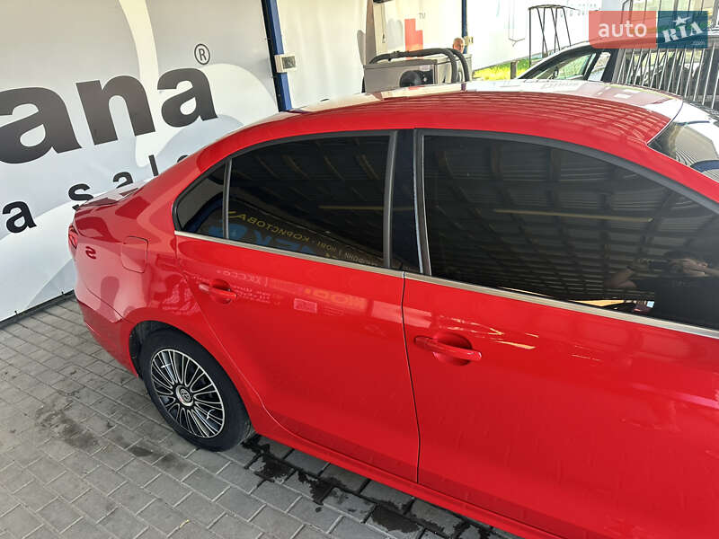 Седан Volkswagen Jetta 2012 в Тернополе