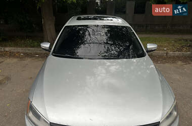 Седан Volkswagen Jetta 2010 в 