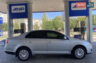 Седан Volkswagen Jetta 2009 в 