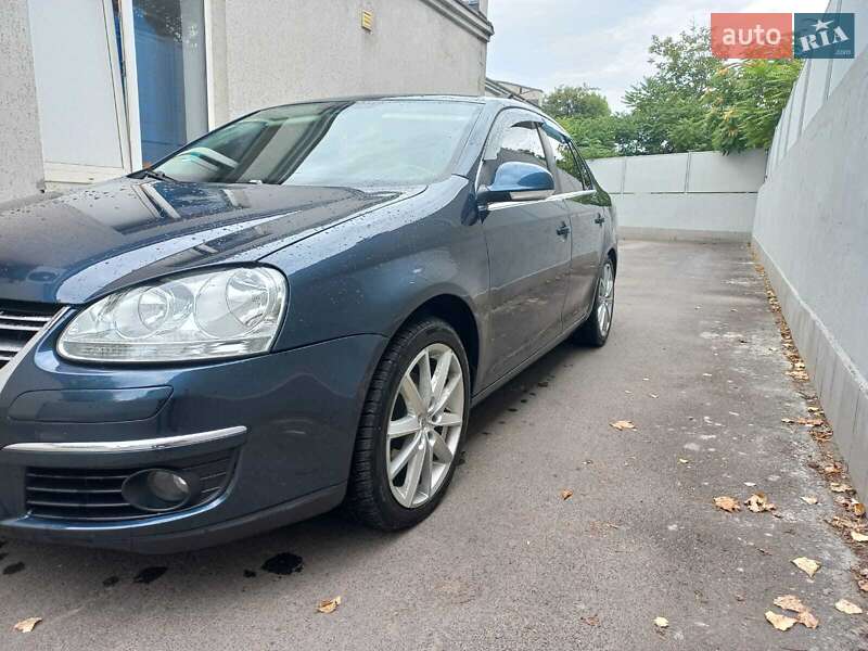 Седан Volkswagen Jetta 2009 в Одесі