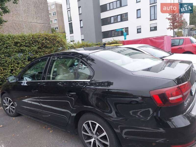 Седан Volkswagen Jetta 2016 в Одесі