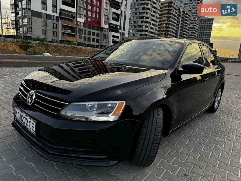 Седан Volkswagen Jetta 2015 в Києві