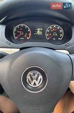 Седан Volkswagen Jetta 2011 в 