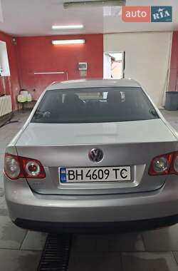 Седан Volkswagen Jetta 2008 в 