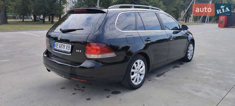 Универсал Volkswagen Jetta 2012 в Синельниково