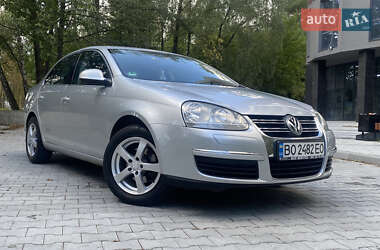 Седан Volkswagen Jetta 2006 в 