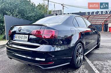 Седан Volkswagen Jetta 2017 в 
