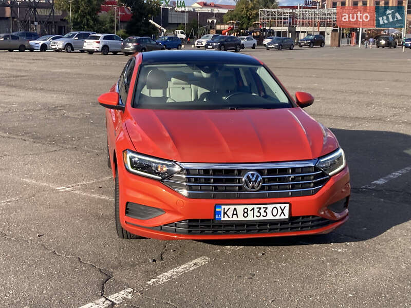 Седан Volkswagen Jetta 2019 в Києві