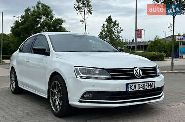 Седан Volkswagen Jetta 2017 в Києві