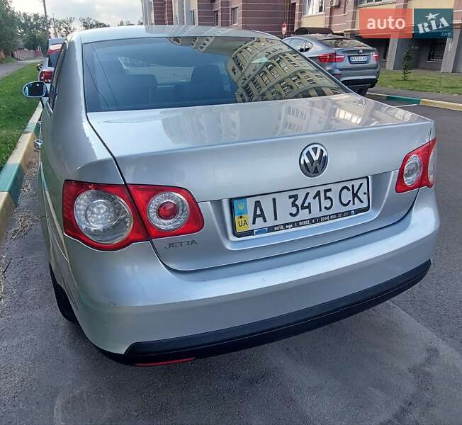 Седан Volkswagen Jetta 2007 в Києві