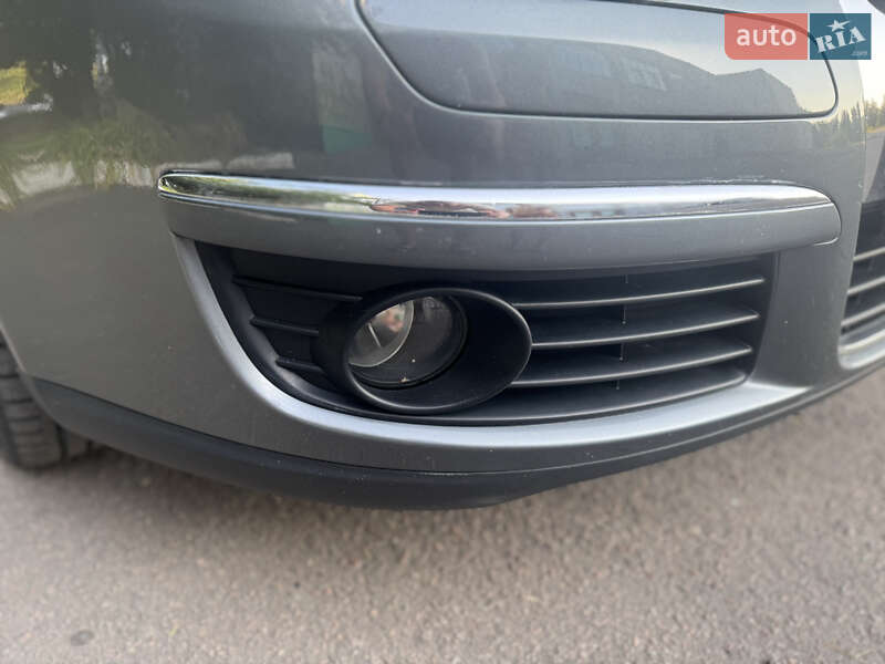 Седан Volkswagen Jetta 2007 в Рівному