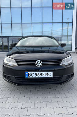 Седан Volkswagen Jetta 2014 в Хусті
