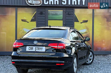 Седан Volkswagen Jetta 2014 в 