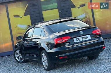 Седан Volkswagen Jetta 2014 в 