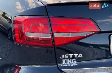Седан Volkswagen Jetta 2014 в 