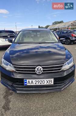 Седан Volkswagen Jetta 2015 в Киеве