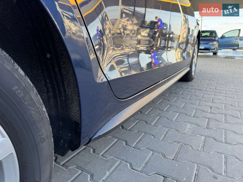 Седан Volkswagen Jetta 2013 в Тернополе