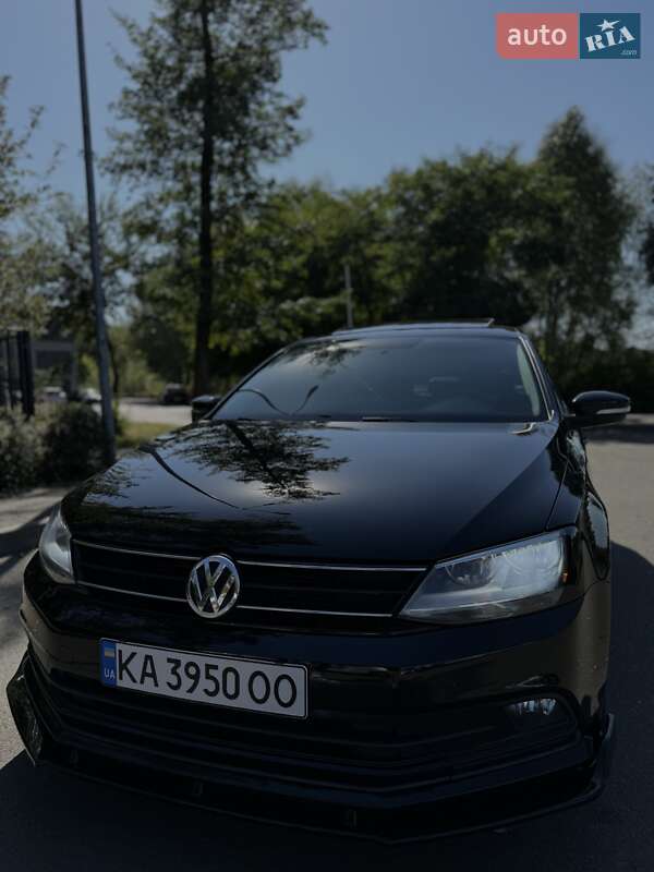 Седан Volkswagen Jetta 2014 в Києві фото 3 Седан Volkswagen Jetta 2014 в Києві