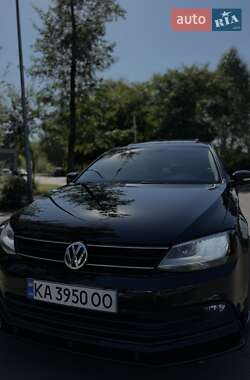 Седан Volkswagen Jetta 2014 в 