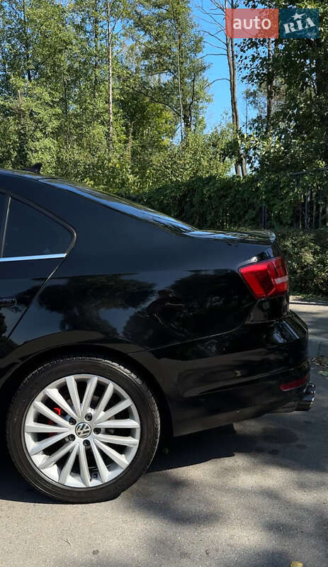 Седан Volkswagen Jetta 2014 в Києві фото 16 Седан Volkswagen Jetta 2014 в Києві