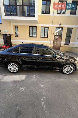 Седан Volkswagen Jetta 2014 в 
