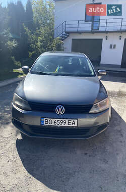 Седан Volkswagen Jetta 2011 в Тернополе
