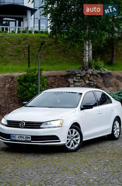 Седан Volkswagen Jetta 2015 в 