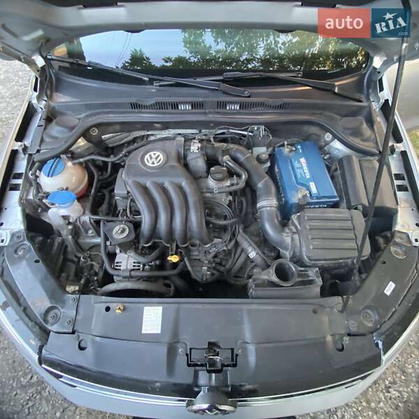 Седан Volkswagen Jetta 2015 в Києві