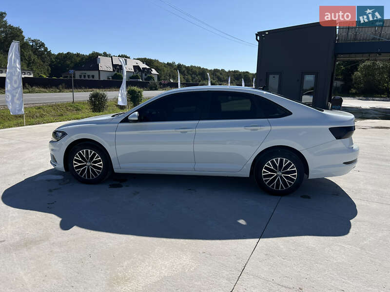 Седан Volkswagen Jetta 2018 в Чорткові