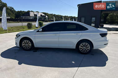Седан Volkswagen Jetta 2018 в 