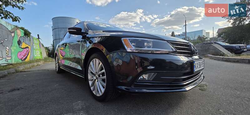 Седан Volkswagen Jetta 2015 в Києві