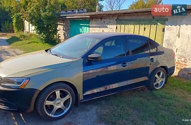 Седан Volkswagen Jetta 2014 в 