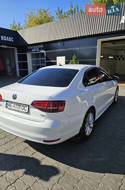 Седан Volkswagen Jetta 2016 в Марганце