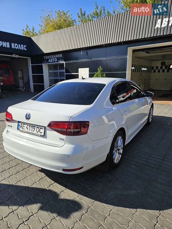 Седан Volkswagen Jetta 2016 в Марганці