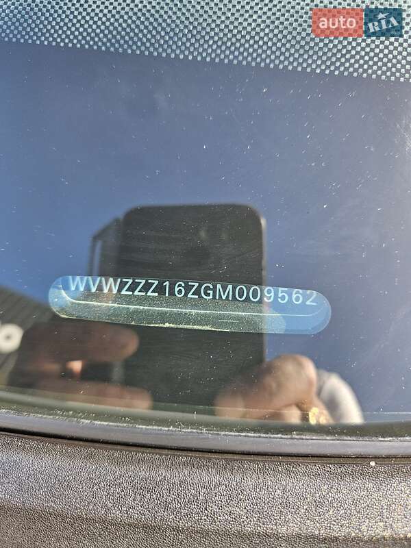 Седан Volkswagen Jetta 2016 в Марганці