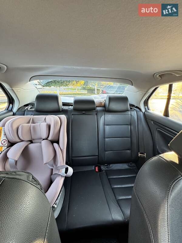 Седан Volkswagen Jetta 2009 в Буче фото 28 Седан Volkswagen Jetta 2009 в Буче