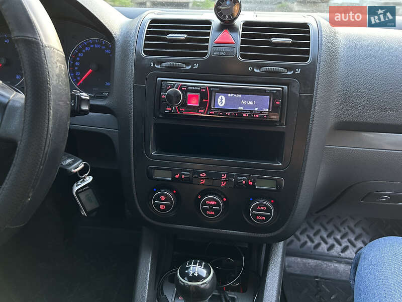 Седан Volkswagen Jetta 2007 в Одесі