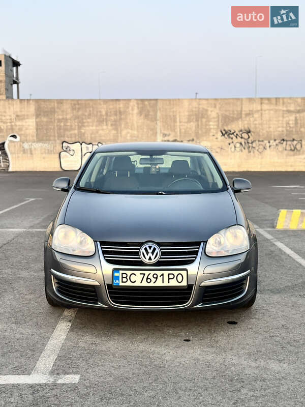 Седан Volkswagen Jetta 2007 в Львове