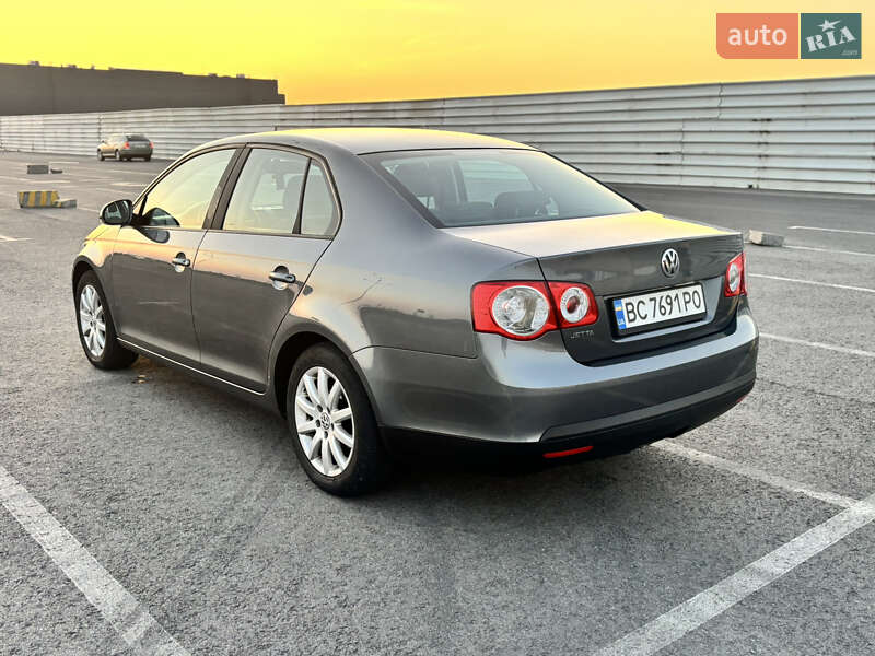 Седан Volkswagen Jetta 2007 в Львове